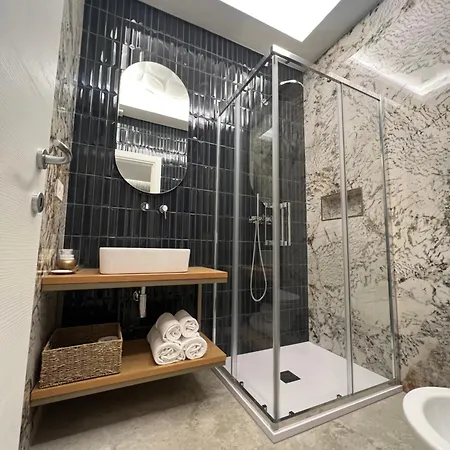 Elegant 게스트하우스 4*