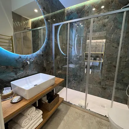 Elegant 라스페치아