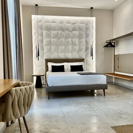 Elegant Πανσιόν 4*